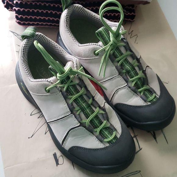 CHACO all-terrain hiking sneakers - Picture 1 of 13